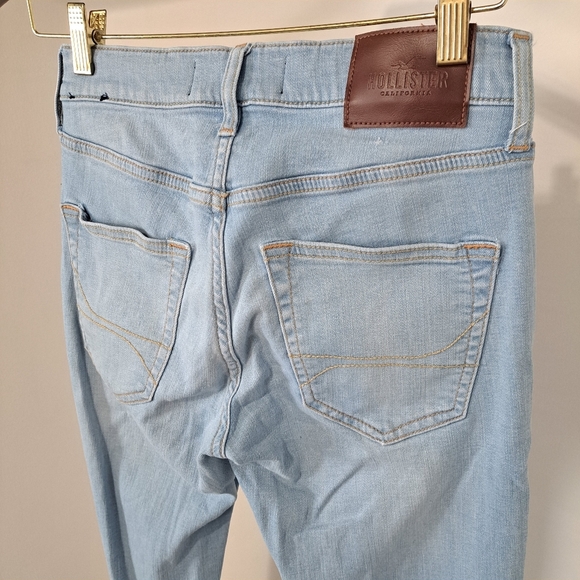 Hollister | Light blue woman's skinny Jean with styled rips - Picture 4 of 9